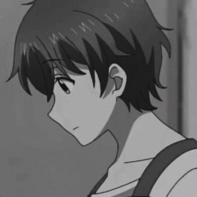 男子买东西故意贴女店主还不承认